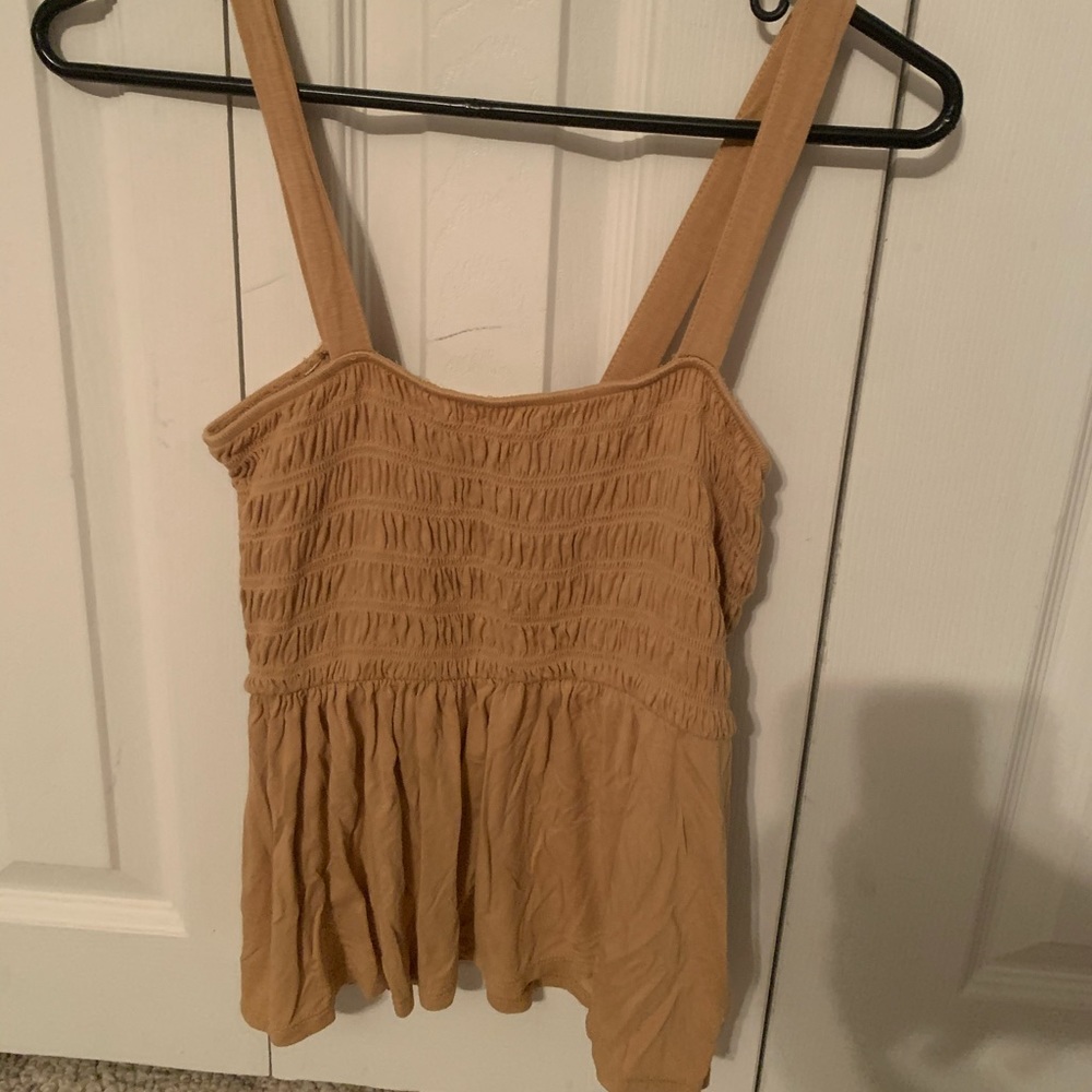 Tan American Eagle summer tank.